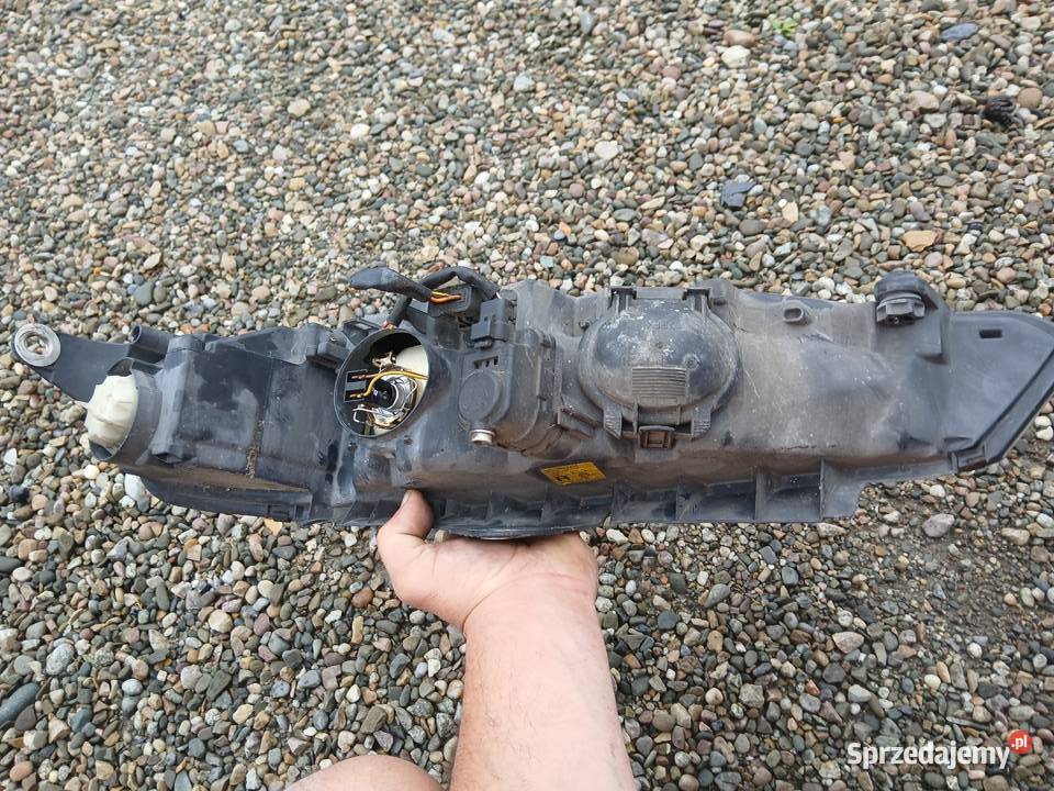 LAMPA PRZOD PRAWA PEUGEOT 406 LIFT EU 0301175002 Lampy przednie Radłów