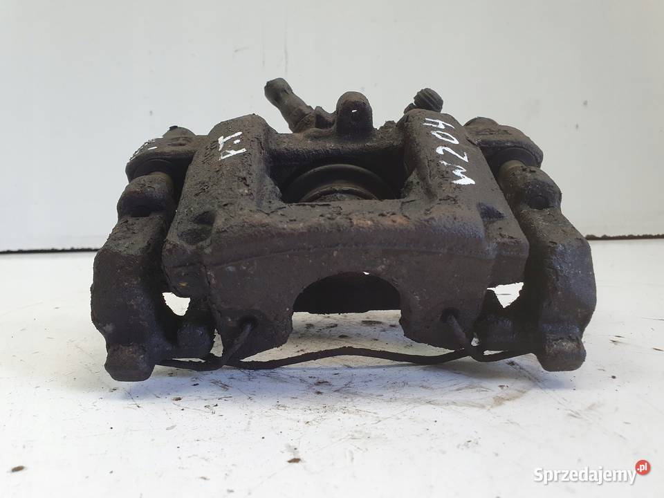 Mercedes W204 PRAWY TYLNY ZACISK HAMULCOWY tył