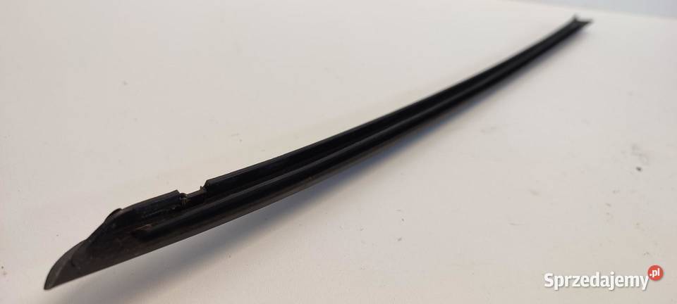 VW TAYRON LISTWA SZYBY CZOŁOWEJ PRAWA 571854328A