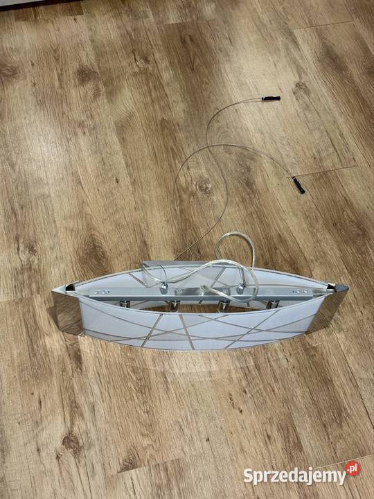 Lampa wisząca na 4 żarówki LED G8 sprzedam