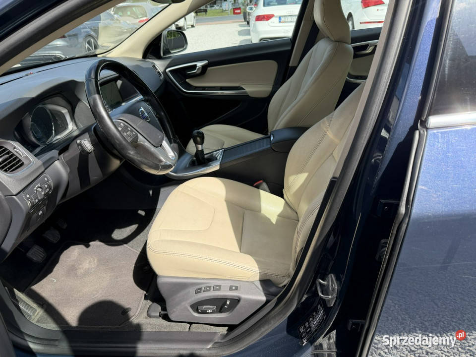 Volvo S60 D3 LED Kamera cofania Skórzana czujnik zmierzchu Bydgoszcz