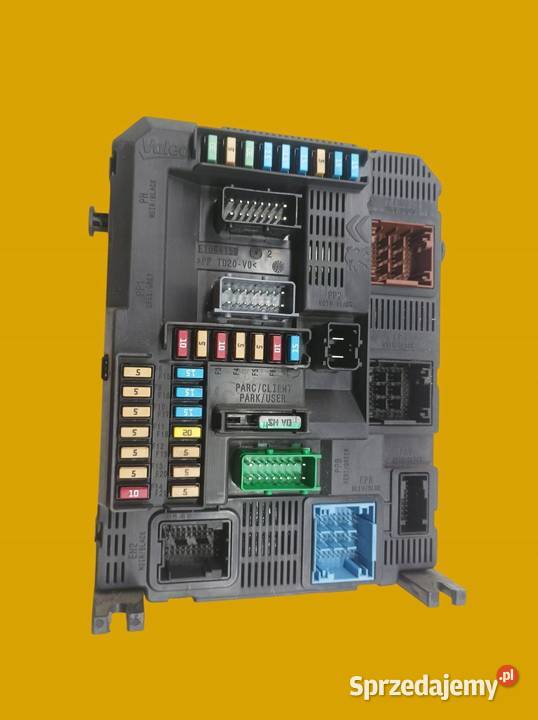 SKRZYNKA BSI 9807054180 N0400 Peugeot 308 II