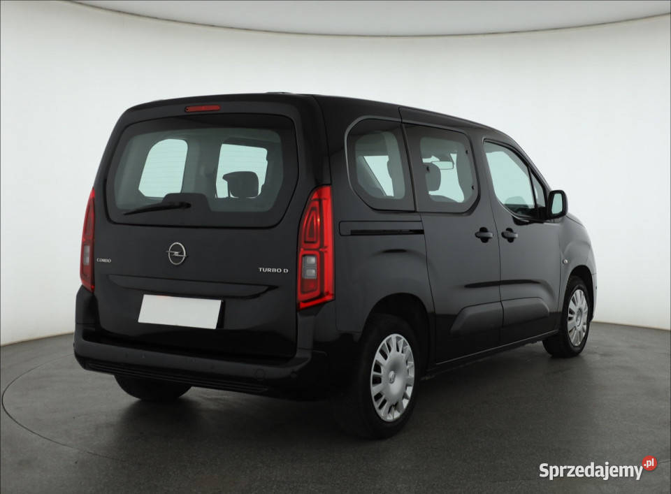 Opel Combo 15 CDTI asystent pasa ruchu Piaseczno
