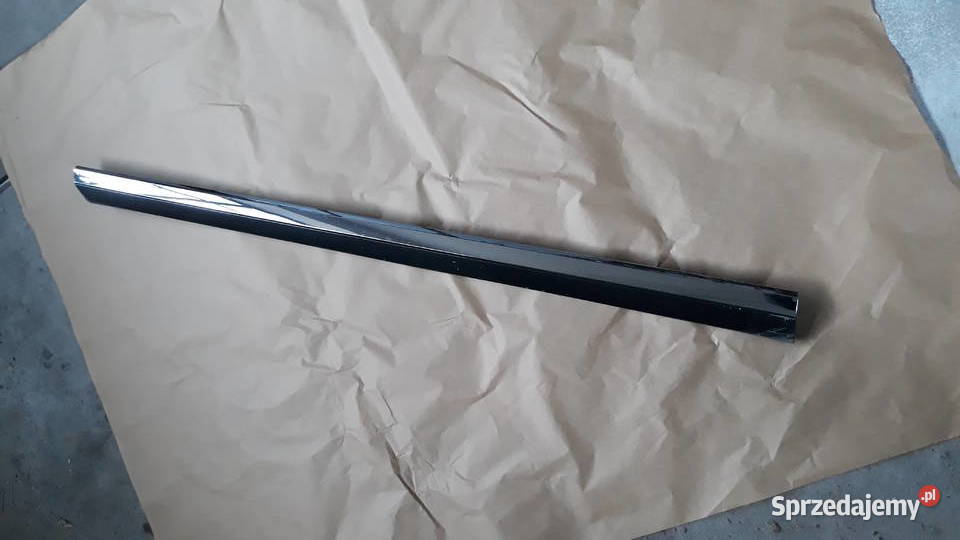 VW Passat B8 listwa drzwi lewy przód Bukownica