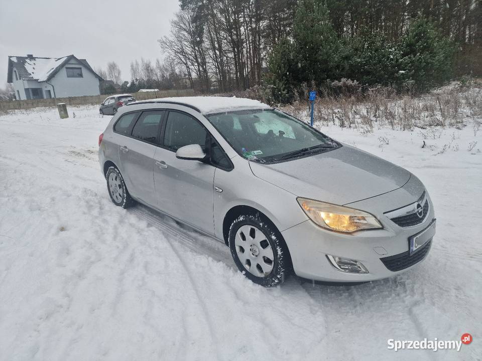 Opel Astra J14turbo1wlasciciel kurtyny powietrzne Niestępowo sprzedam