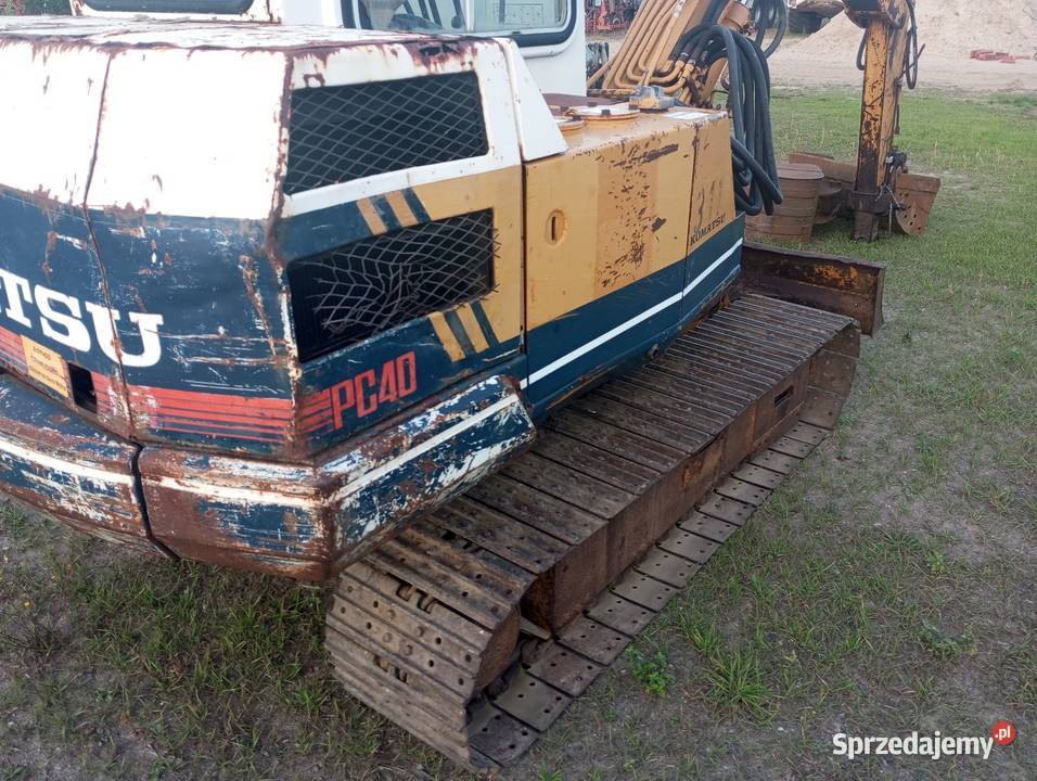 Koparka komatsu pc 40 Rok produkcji 1900 Koparko ładowarki Duszniki
