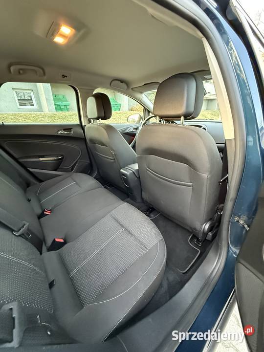 Opel Astra J Cosmo 14 turbo 140 biksenon