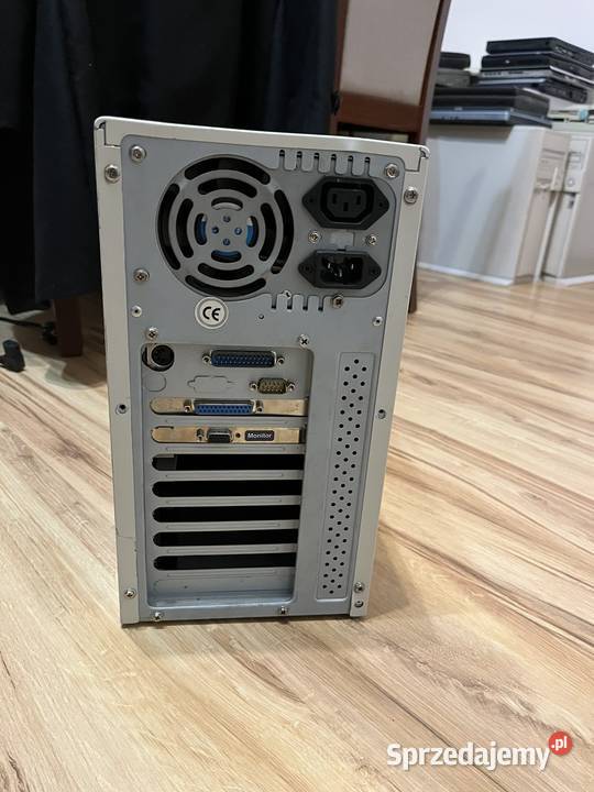 Zabytkowy komputer PC AT Pentium 166MHz Klasy Pentium III i słabsze Brzana sprzedam