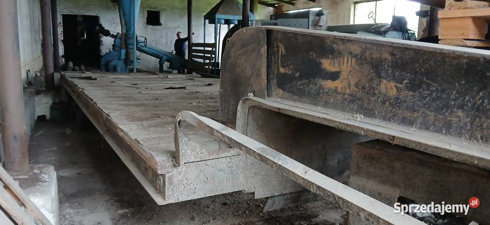 Przyczepa Pom Śrem TO 35 niskopodwoziowa laweta uszkodzony