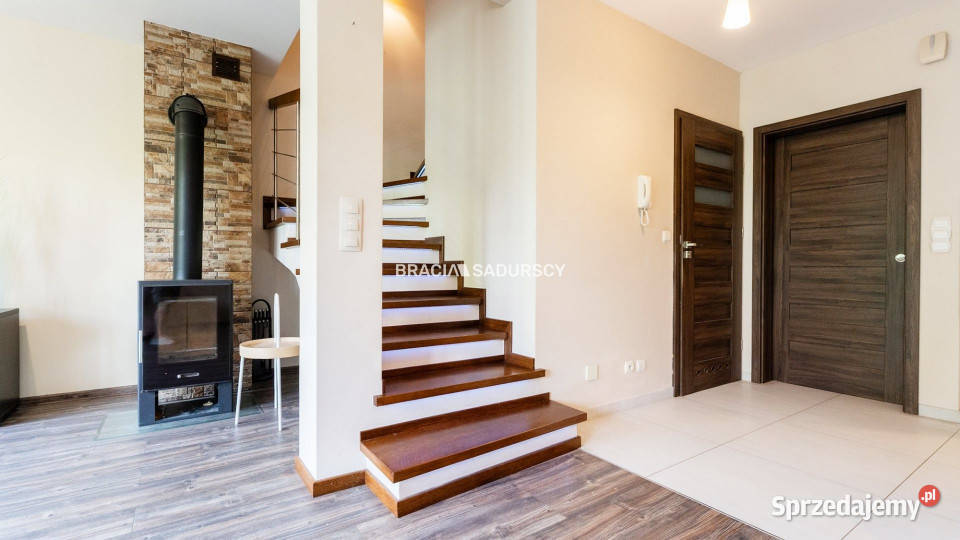 sprzedaży domu szeregowego 110m2 Bibice Leśna 2 piętra sprzedam