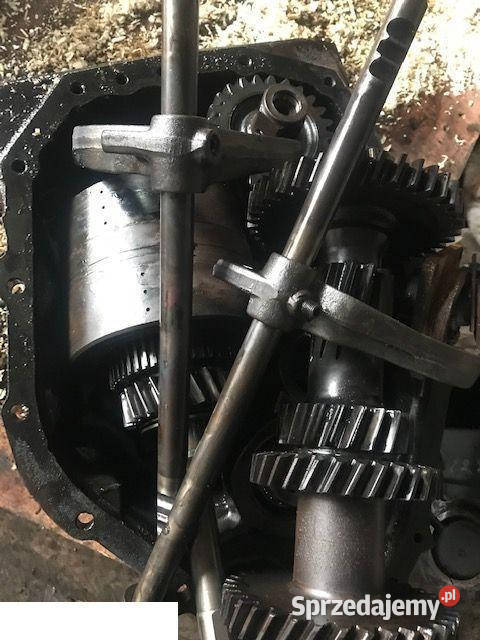 Skrzynia Manitou com t4 2012 CZĘŚCIPARTS Jastrzębniki sprzedam