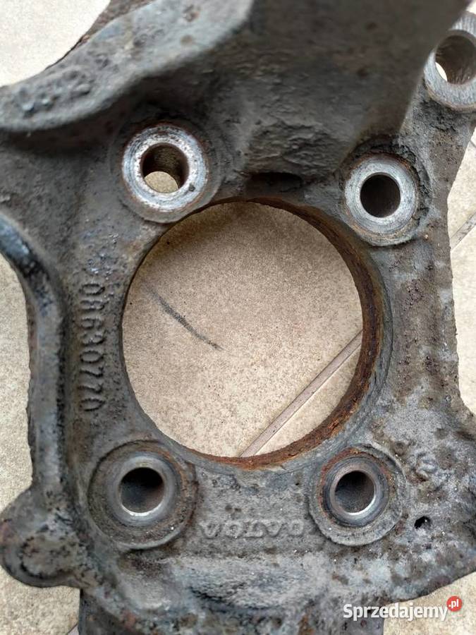 Zwrotnica lewa Volvo XC90 0714 8630770