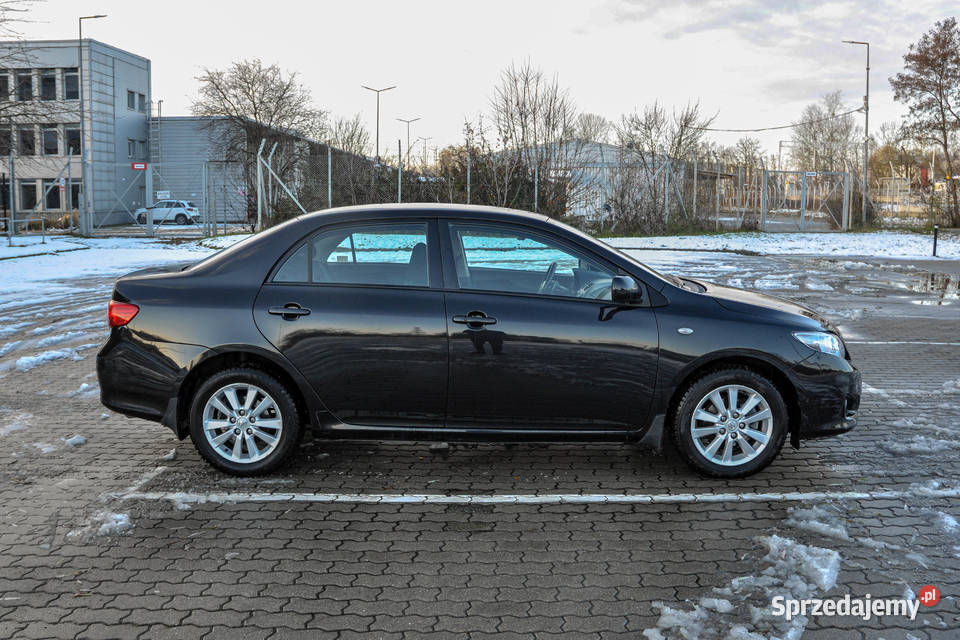 Toyota Corolla 16 Automat 186 Salon Bezwypadkowy nieuszkodzony Wrocław