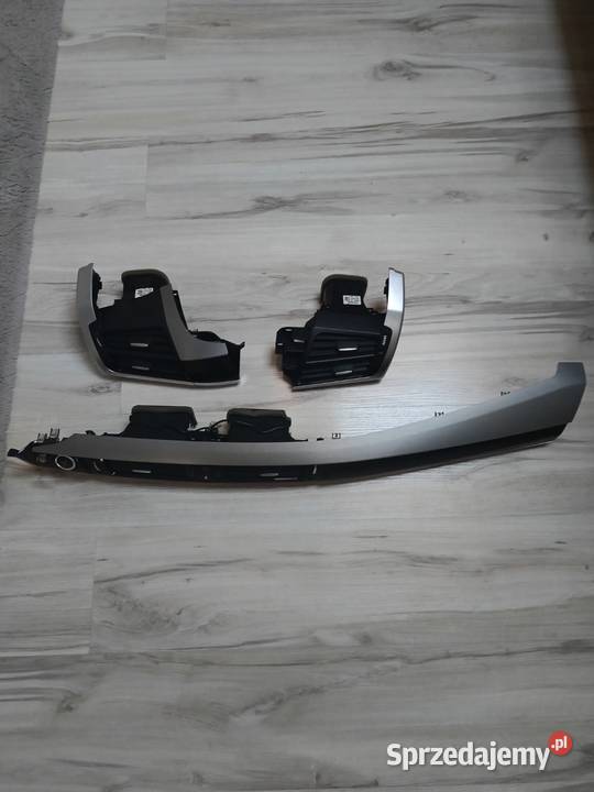 Sprzedam wszystkie części widoczne na zdjęciach Rok produkcji 2016