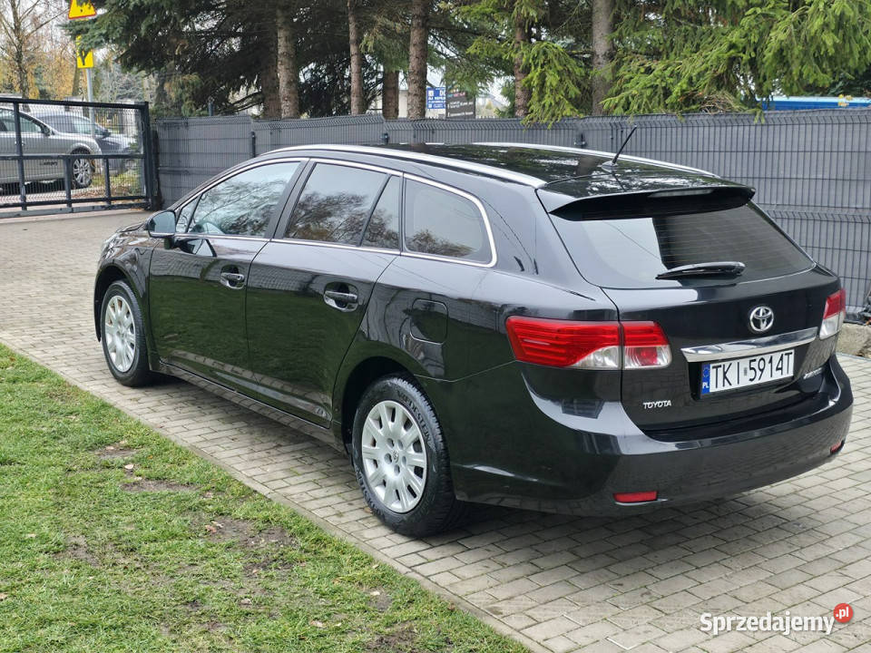 Toyota Avensis 18 Benzyna Serwisowany Gwarancja Kombi świętokrzyskie Piekoszów sprzedam