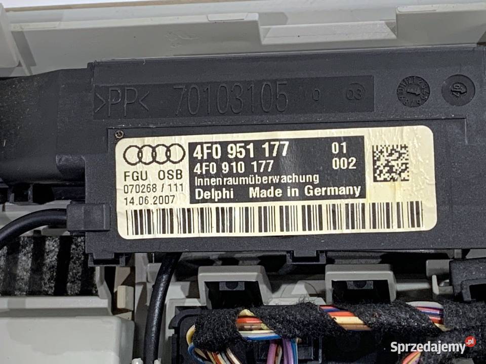 LAMPA SUFITOWA AUDI Q7 4L 4L0947135P SUV 0616 Pozostałe