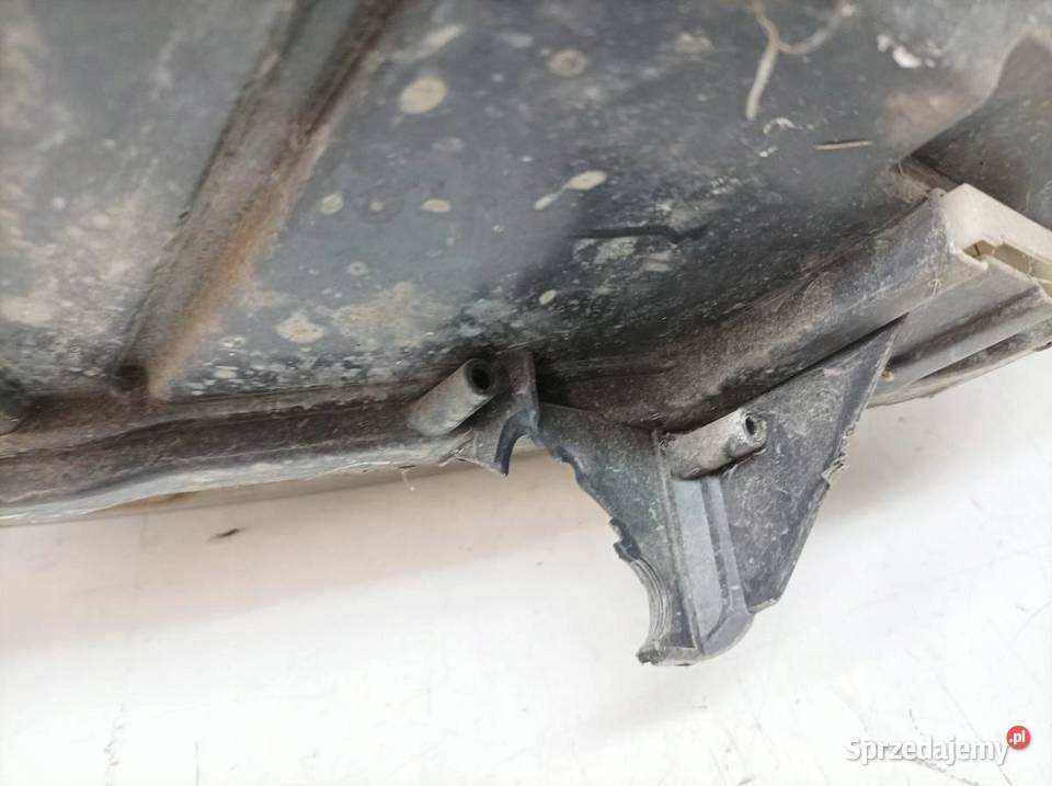 LAMPA PRZÓD PRAWA EU USZKODZONA 1EG24700718 osobowe