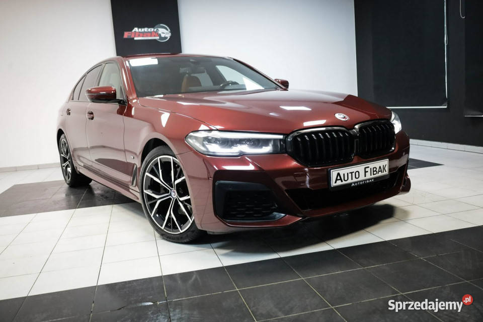 BMW 520 LCI190xDriveMpakietSalon PolskaI elektrycznie ustawiane fotele łódzkie
