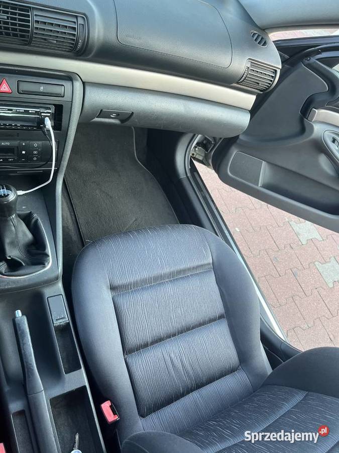 Sprzedam Audi A4B5 16 benzyna elektryczne szyby Białystok