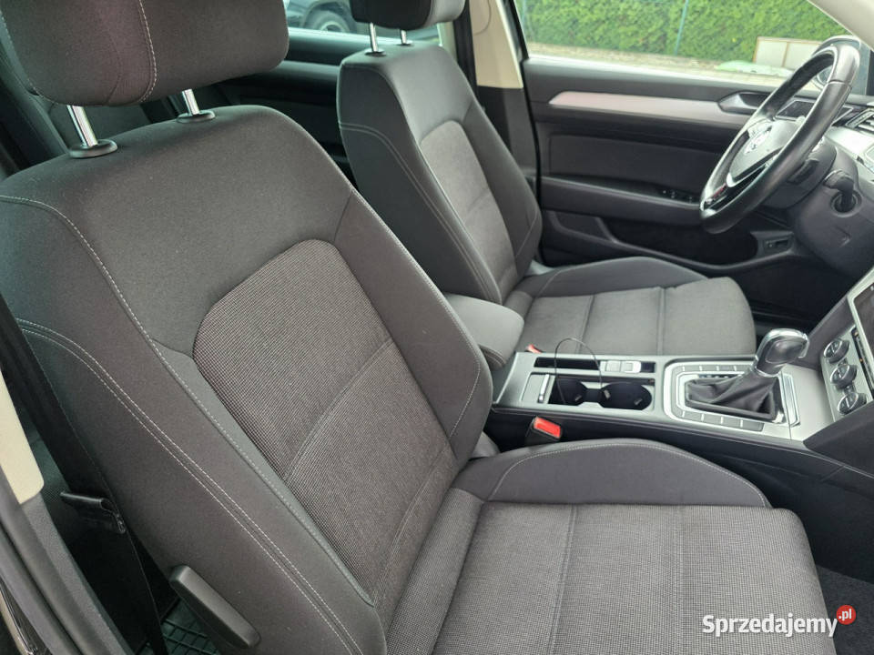 Volkswagen Passat 20 TDI DSG bezwypadkowy 158