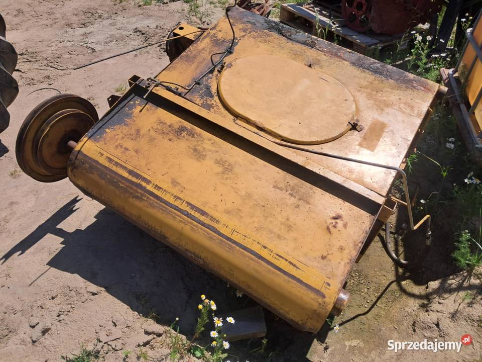 Podajnik pochyły gardziel Sampo 600650 Massey Radom