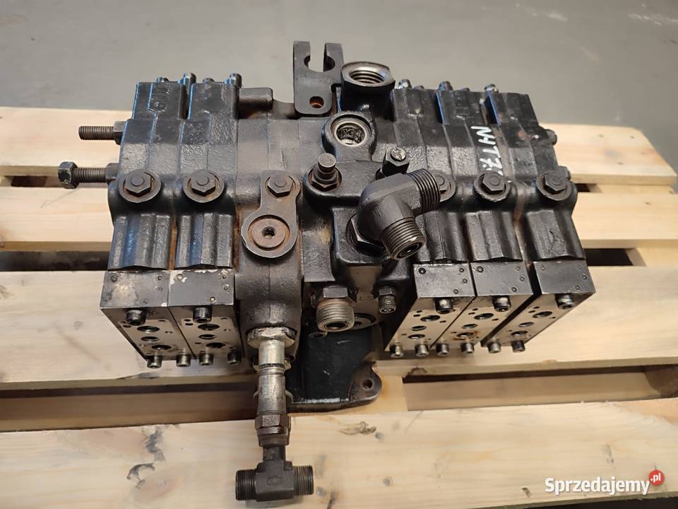 Rozdzielacz hydrauliczny 87329822 Holland T7220 Wilkowo