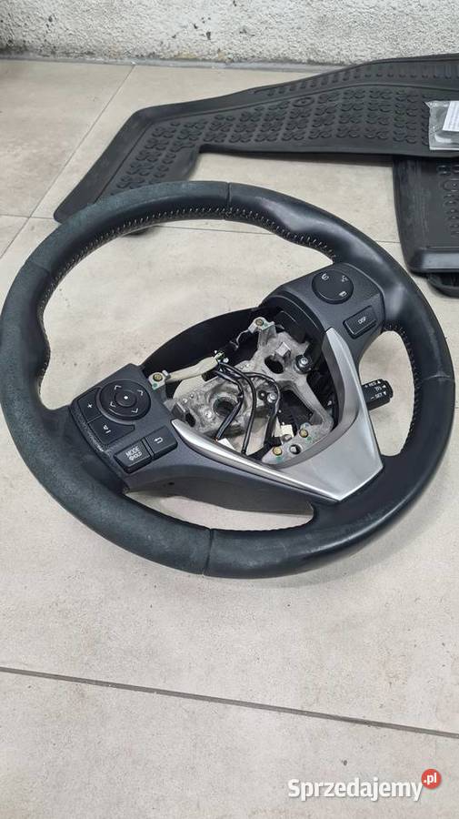 Kierownica Toyota Auris II 2018r tempomat