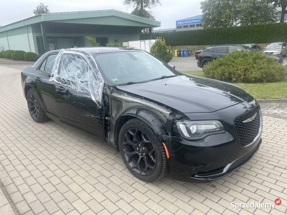 CHRYSLER 300S 36 304 2019r Giżycko