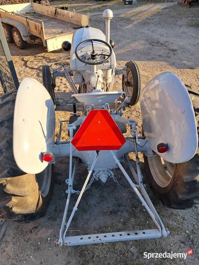 Ford 9N 1942r zabytek zabytkowy Grębocin sprzedam