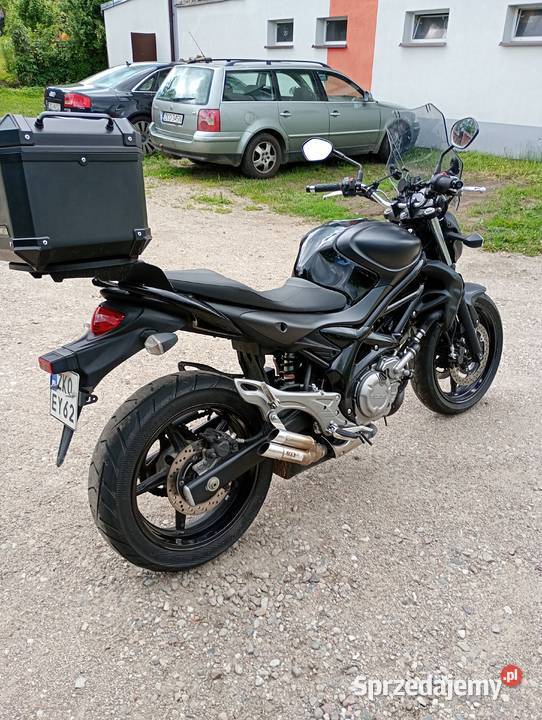 Suzuki sv 650 gladius 2013r mały przebieg Polanów