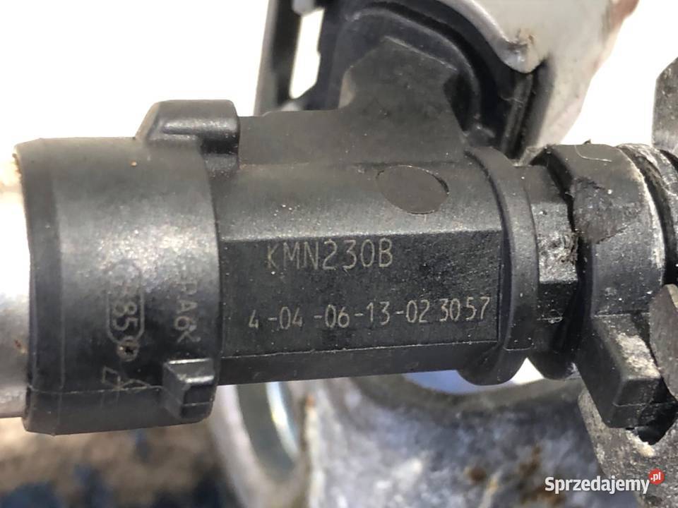 LISTWA WTRYSKOWA MITSUBISHI MIRAGE SPACE STAR Motoryzacja