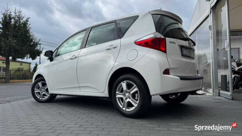Toyota Verso S 13 Benzyna 100 6 Biegów Zduńska Wola sprzedam