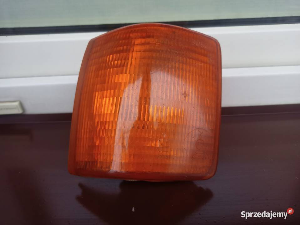 Audi 80 B2 kierunkowskaz kierunek migacz prawy Sieradz