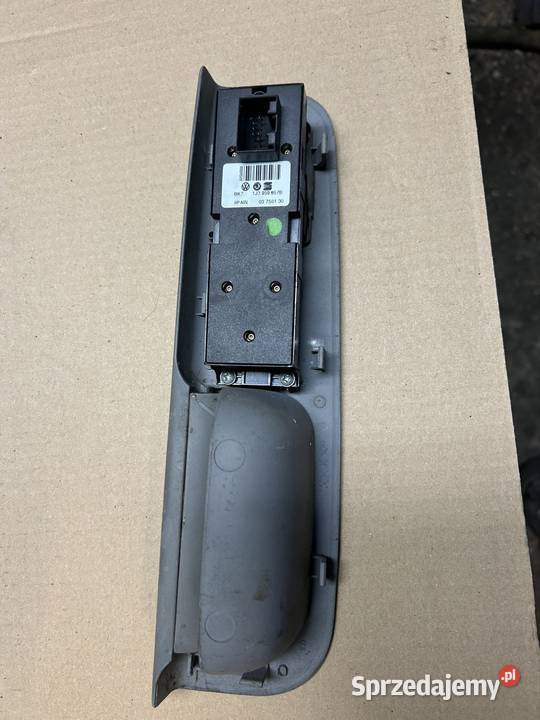 Uchwyt klamka drzwi kierowcy Passat b5 Grudziądz