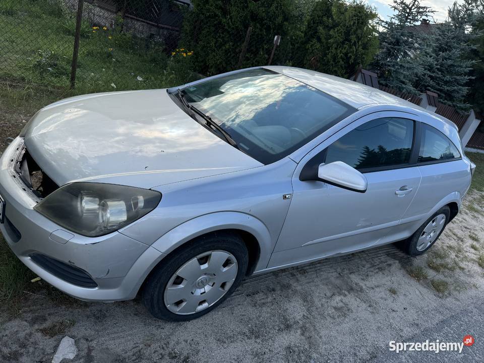 Opel Astra h GTC 1.6 b/g