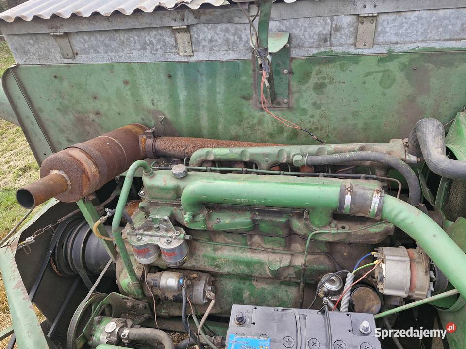 Kombajn zbożowy John Deere 630 Sieciechowice