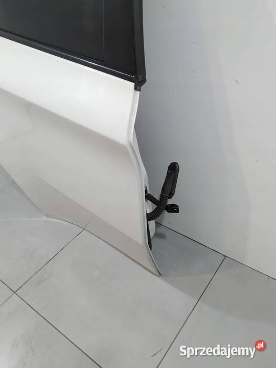 DRZWI PRAWE TYŁ A300 Bmw X6 I 20092014 E71 osobowe Drzwi świętokrzyskie
