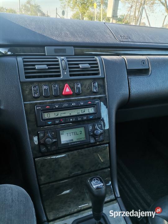 Mercedes Benz W210 Klasa E 300TD Awantgarde