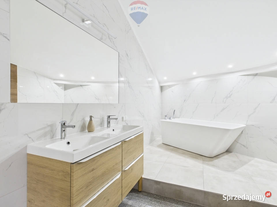 Restauracja i apartamenty zarabiaj dziś Dzierzgoń sprzedam