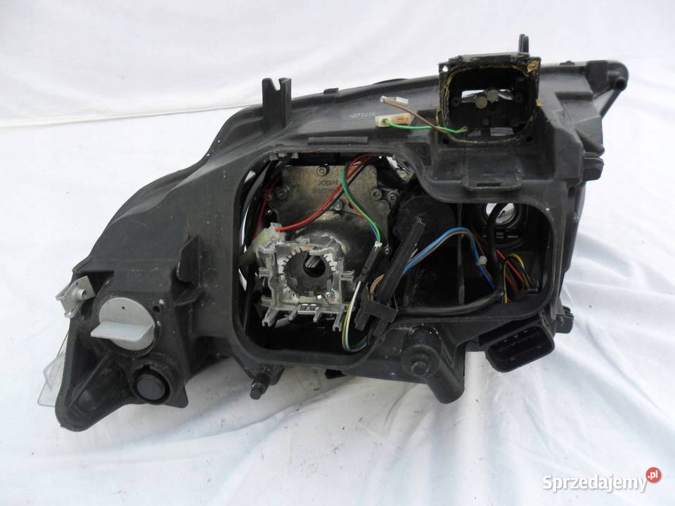 REFLEKTOR PRZÓD STRONA PRAWA BMW 3 E90 E91 Nowy Tomyśl