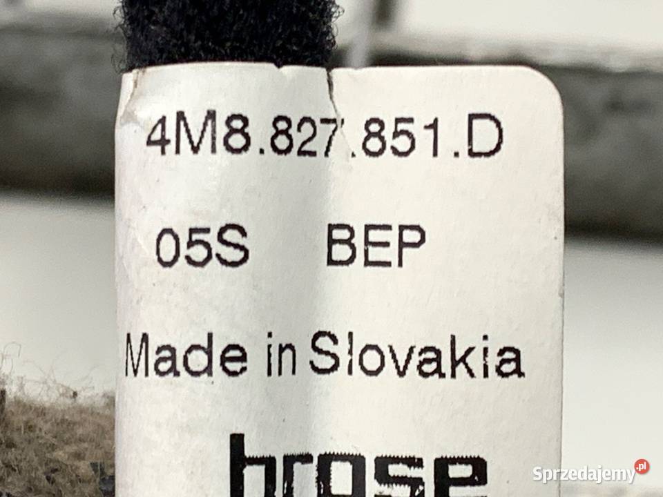 SIŁOWNIK TELESKOP KLAPY PRAWY AUDI Q8 4M8827851D osobowe