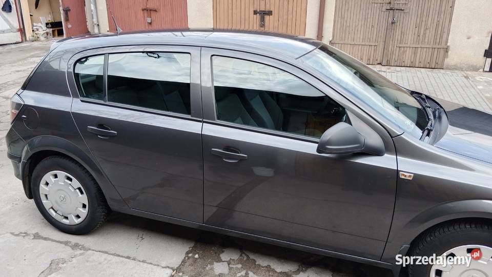 Opel Astra III H hatchback 5 drzwi 16 ECOTEC 115 lakier metallic sprzedam