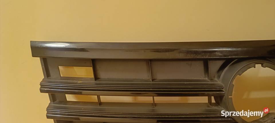 VW TOUAREG III GRILL ATRAPA CHŁODNICY ZDERZAKA Lubin