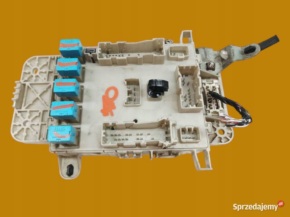 SKRZYNKA BEZPIECZNIKÓW 06705C22 20 D 115 Toyota świętokrzyskie