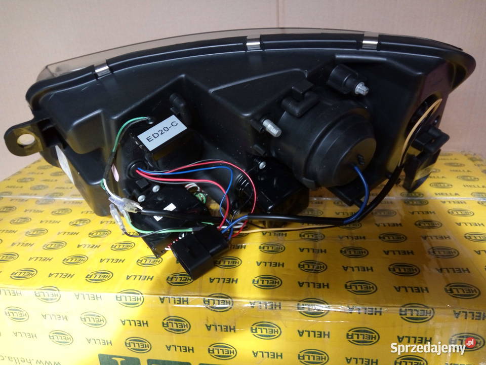 Lampy przednie Audi A6 C6 0408r Led soczewka