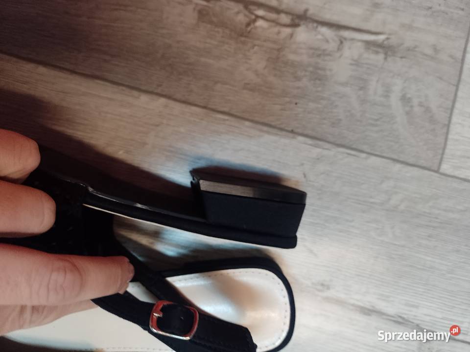 42 Czarne bogato zdobione czółenka wieczorowe z czarny Kraków sprzedam