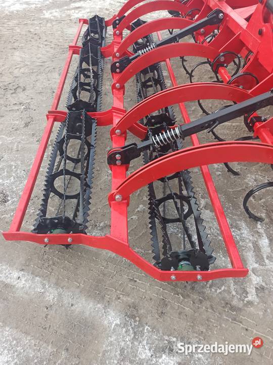 Agregat uprawowy składany hydraulicznie Biłgoraj