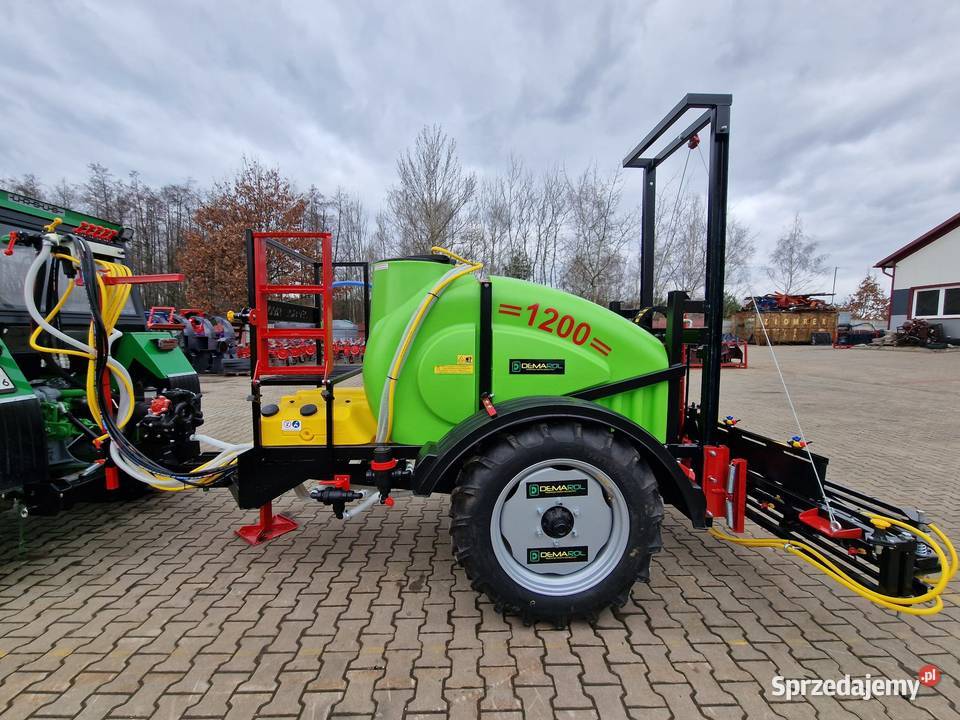 Opryskiwacz ciągany 1200l Demarol Bydgoszcz sprzedam