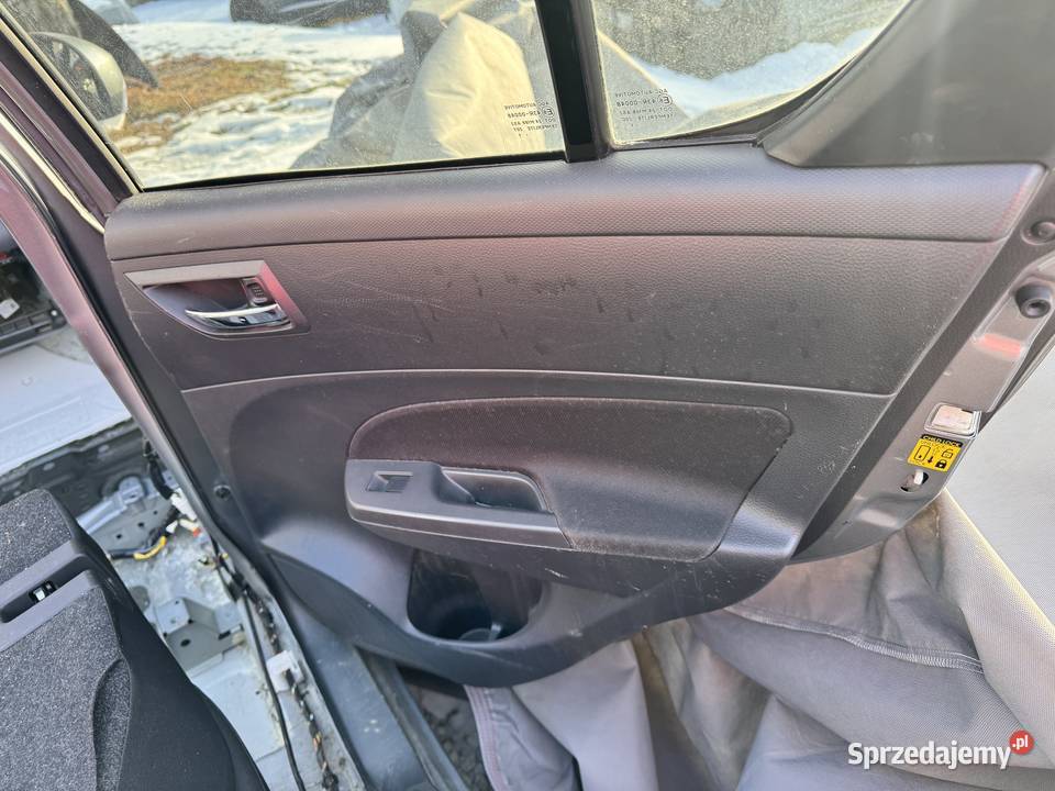 Boczektapicerka drzwi prawy tył Suzuki Swift MK7 Brzesko