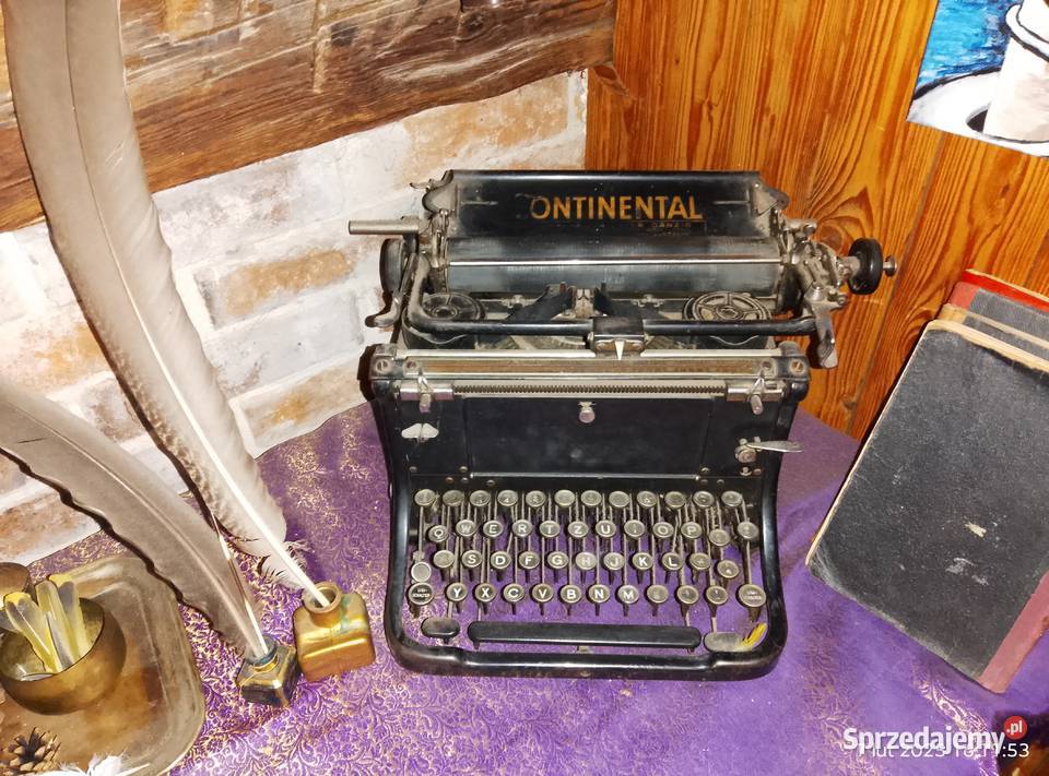 Maszyna do pisania i 2 kałamarze sprzedam